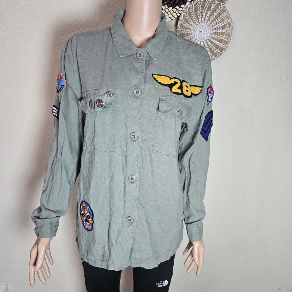 Rails Agnes Camo Green Long Sleeve Button Down Top Shirt w/ Patches & Pins Sz S